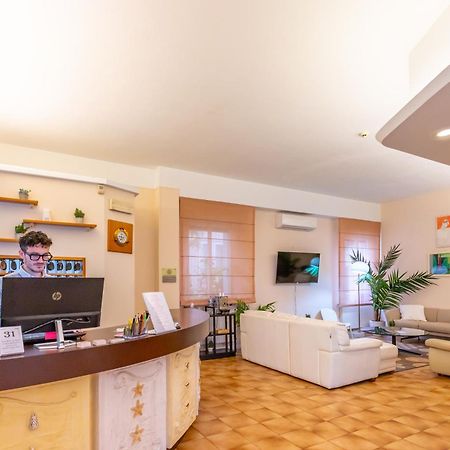 Hotel Selene - Vista Mare Ричоне Екстериор снимка