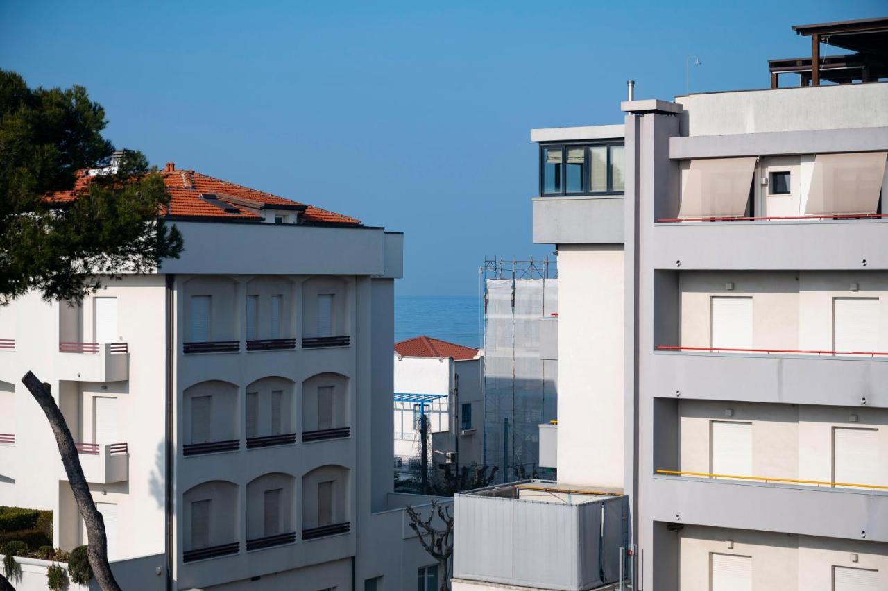 Hotel Selene - Vista Mare Ричоне Екстериор снимка