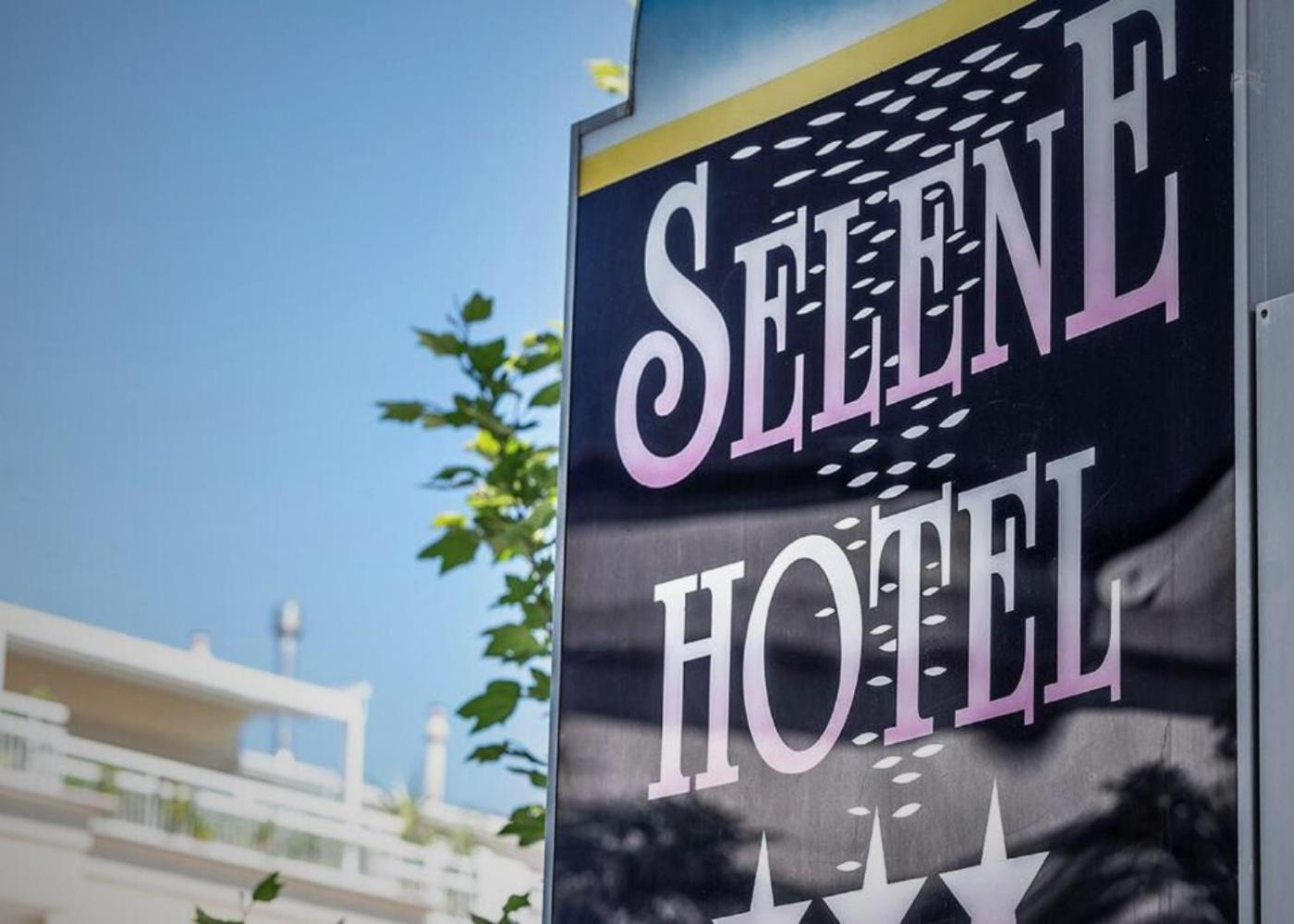 Hotel Selene - Vista Mare Ричоне Екстериор снимка