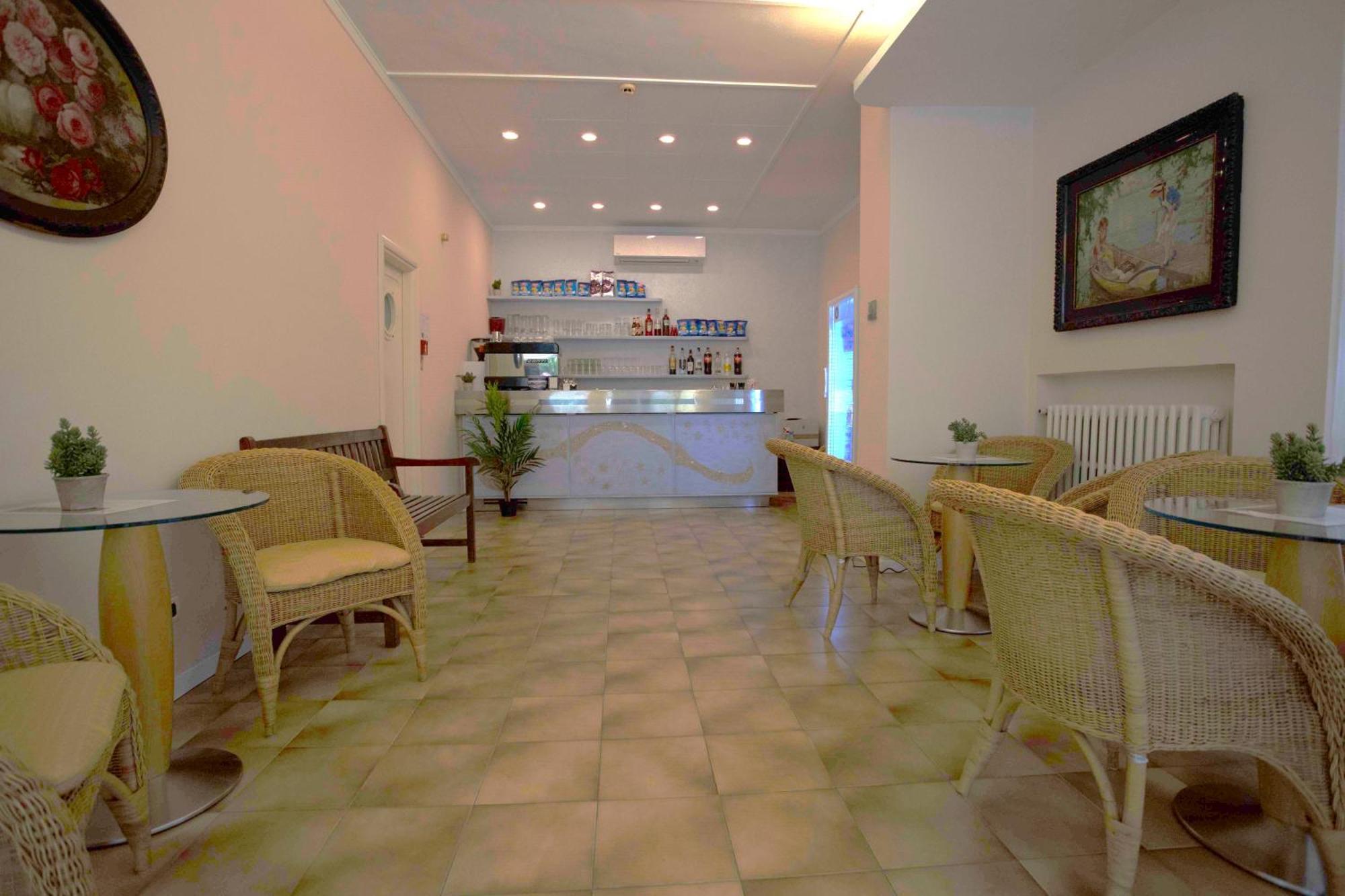 Hotel Selene - Vista Mare Ричоне Екстериор снимка
