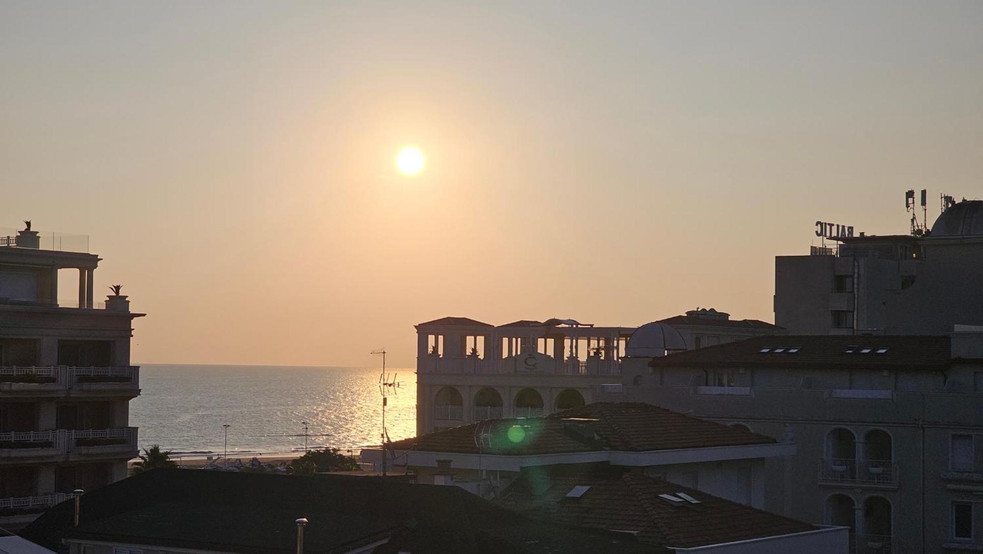 Hotel Selene - Vista Mare Ричоне Екстериор снимка